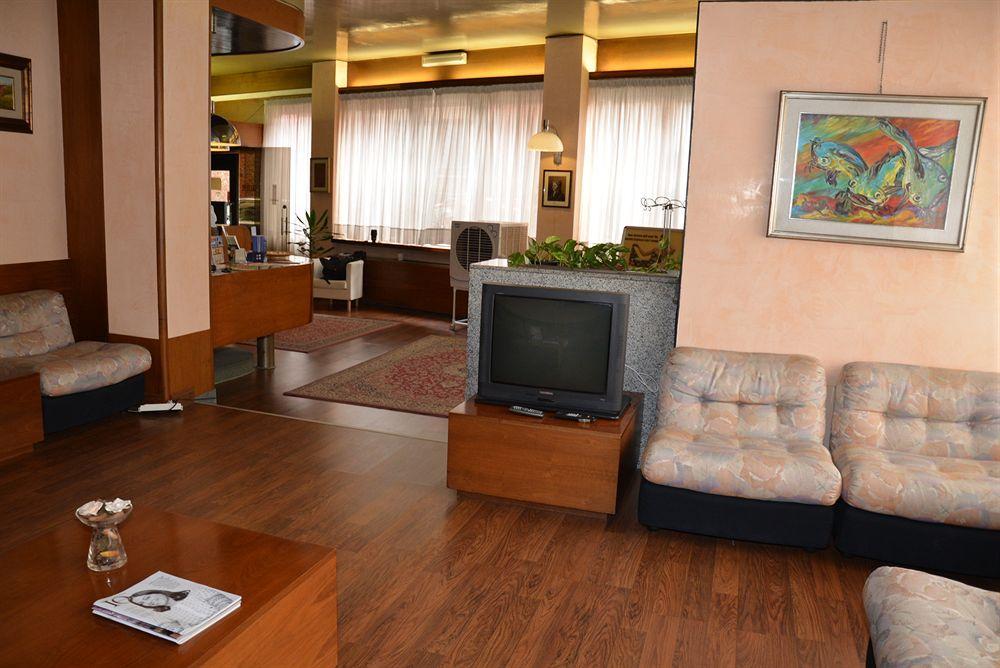 Hotel Salieri Legnago Buitenkant foto