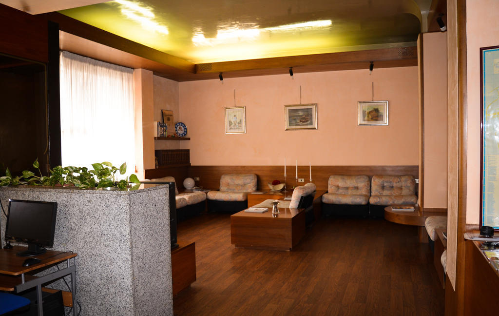 Hotel Salieri Legnago Buitenkant foto