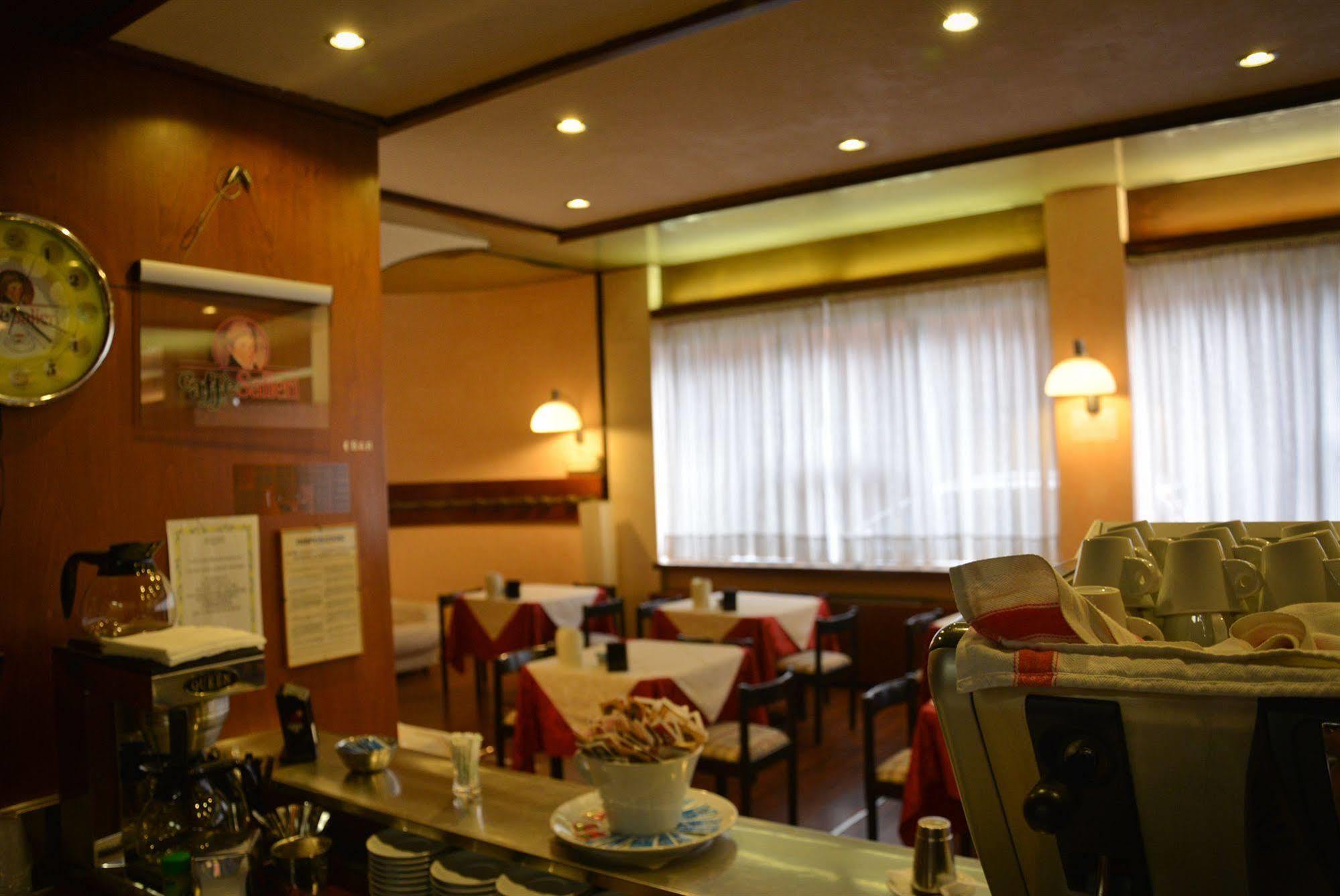 Hotel Salieri Legnago Buitenkant foto