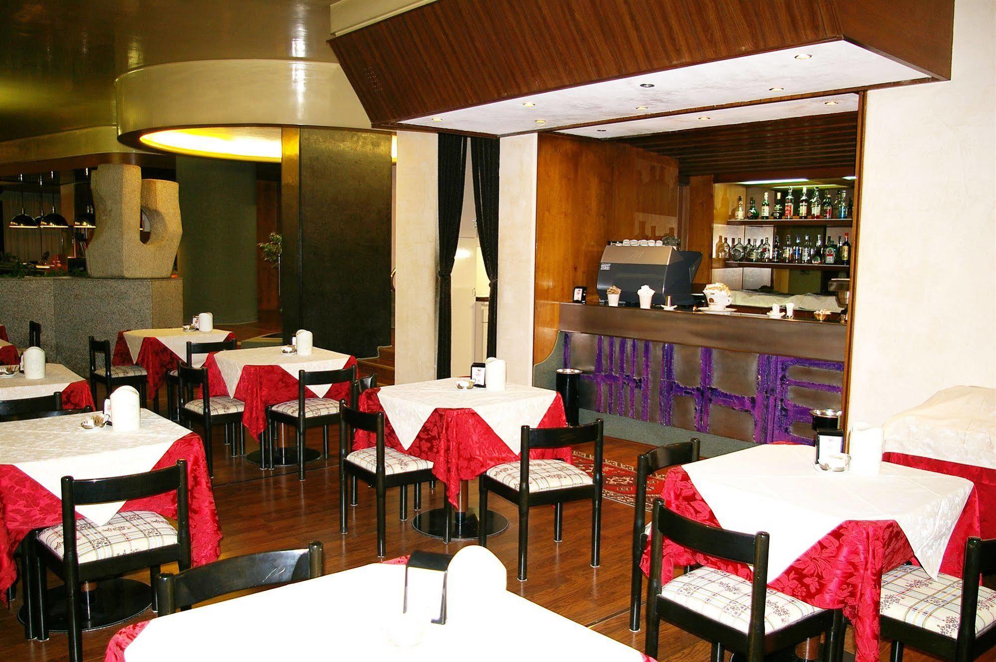 Hotel Salieri Legnago Buitenkant foto