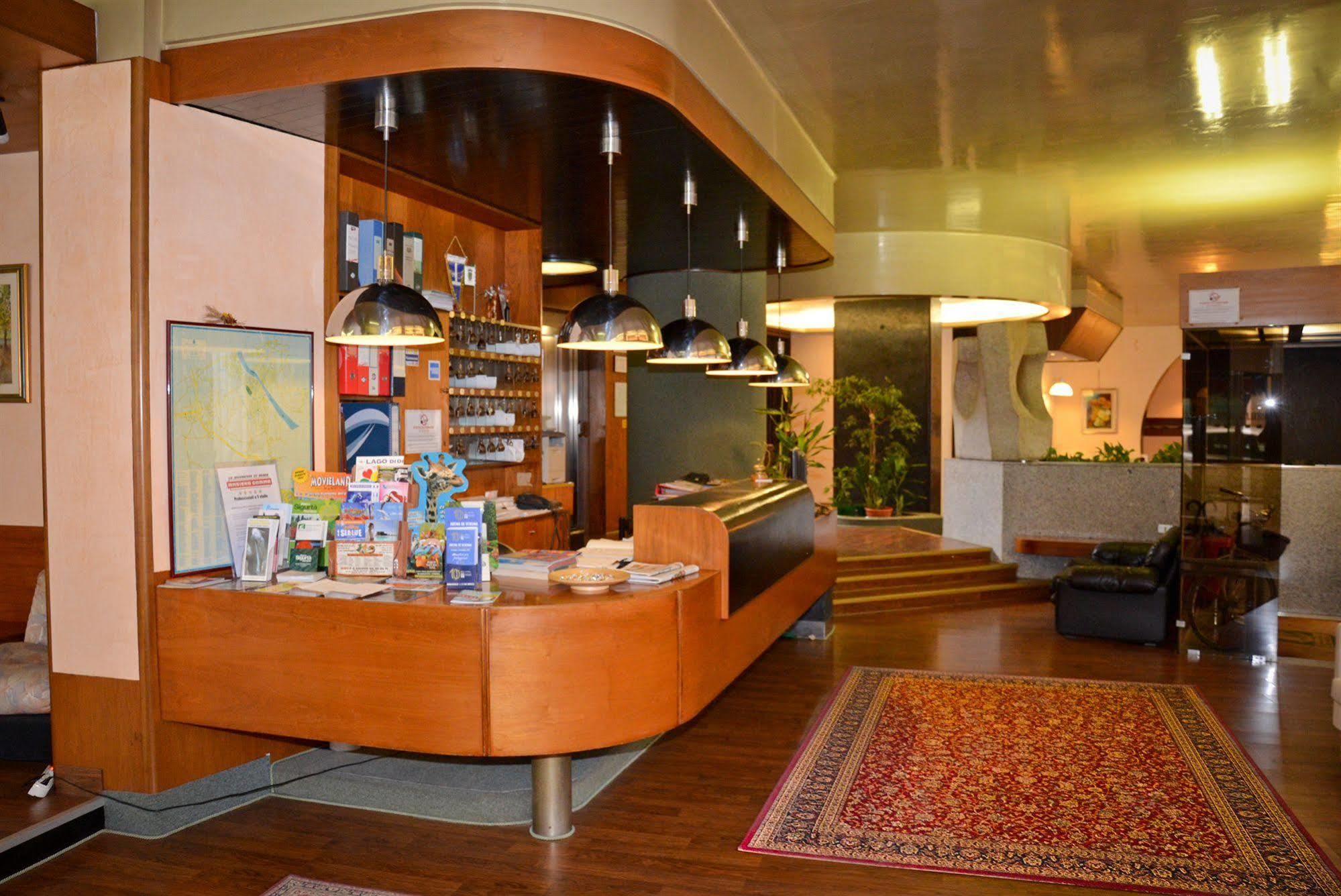 Hotel Salieri Legnago Buitenkant foto