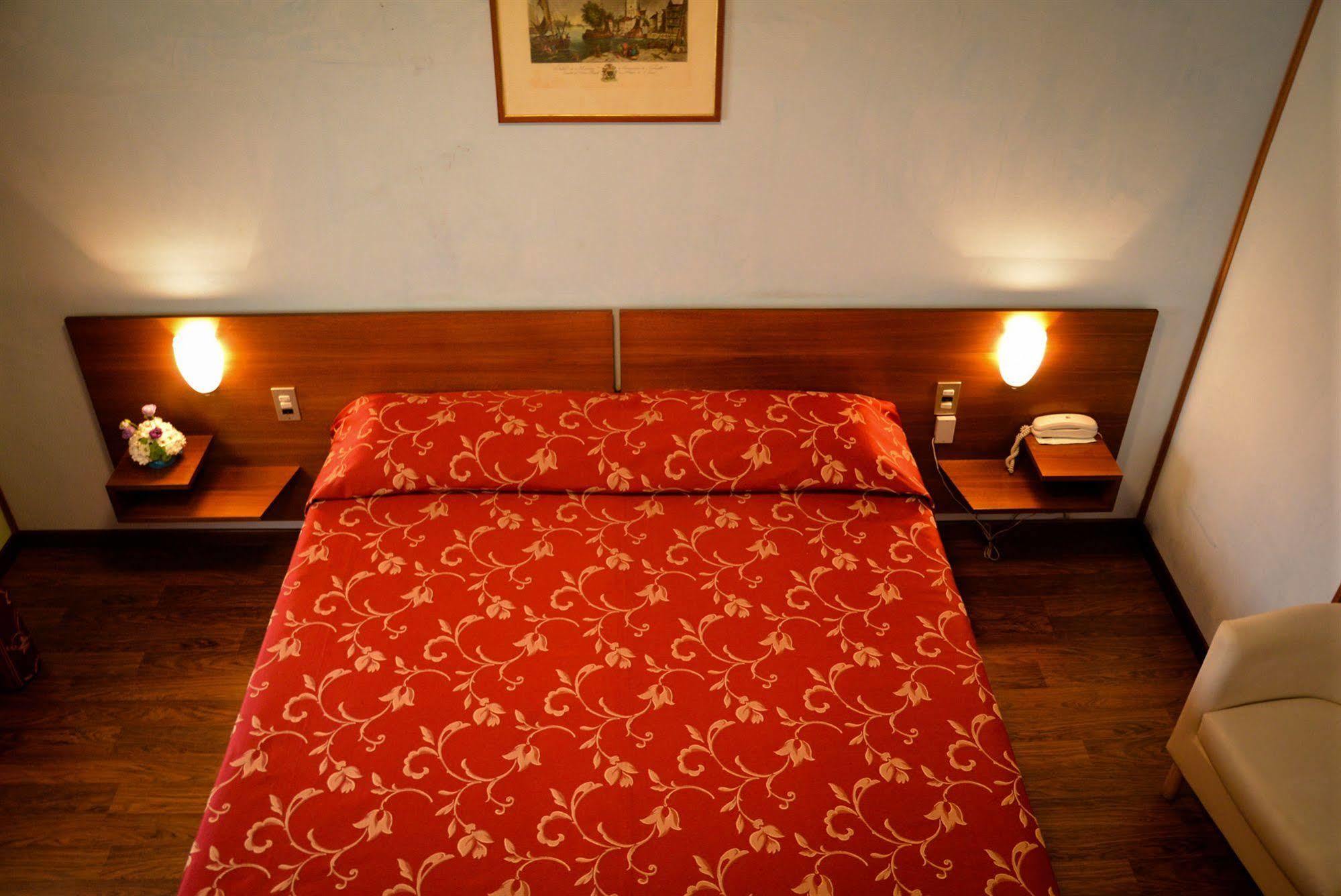 Hotel Salieri Legnago Buitenkant foto