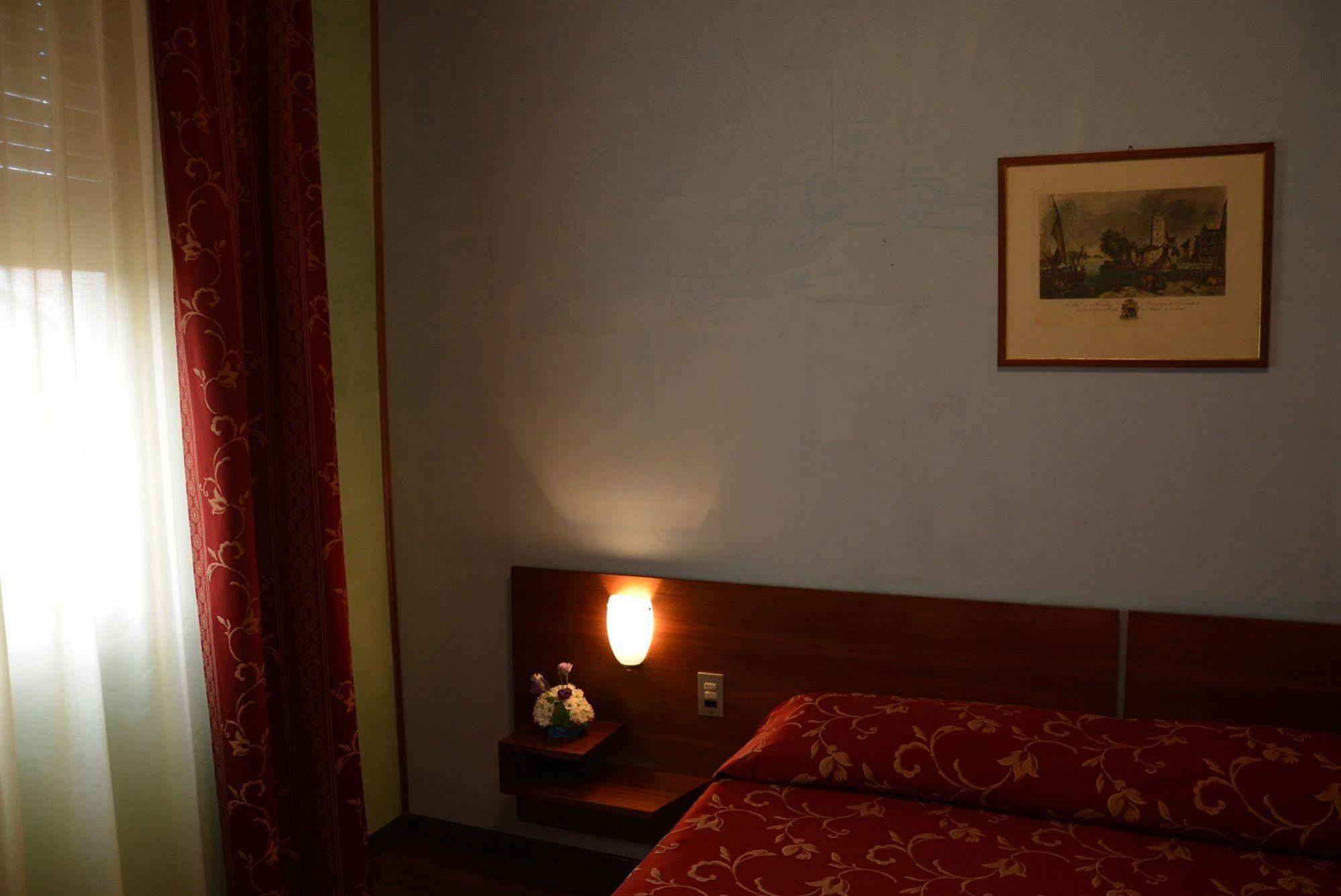Hotel Salieri Legnago Buitenkant foto
